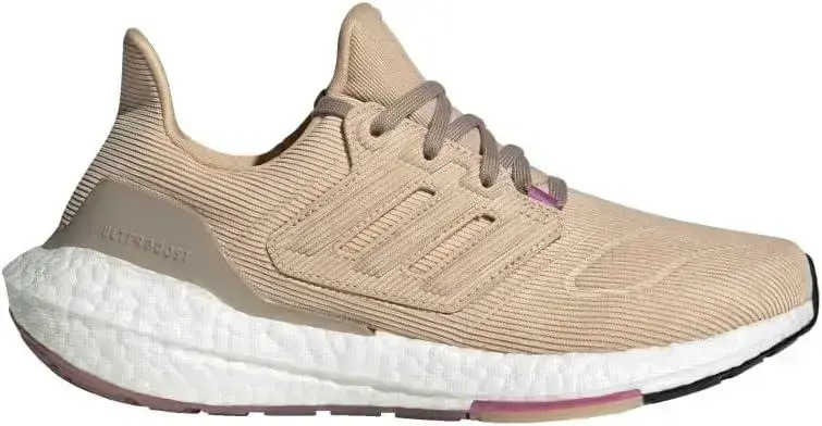 1. Tênis de corrida feminino Ultraboost 22 - adidas